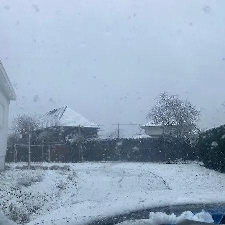 Villa Met 3 Slaapkamers 3badkamers Zwembad Afrit E17 *